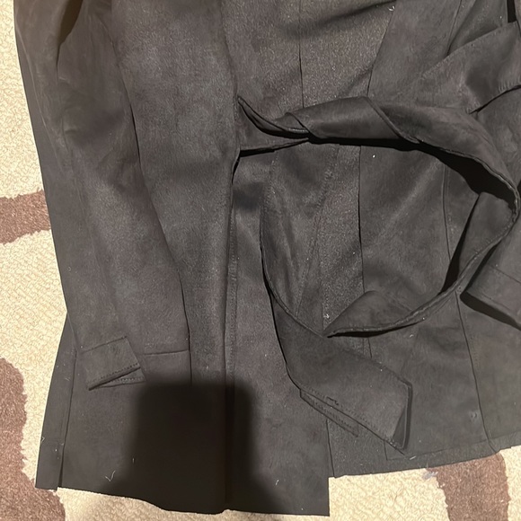 Zara faux suede tie front jacket. Size L - Picture 2 of 6